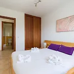Homeforguest Con Piscina En Διαμέρισμα