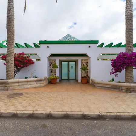 Homeforguest Con Piscina En كاليتا ذي فوستي