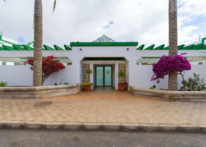 Homeforguest Con Piscina En كاليتا ذي فوستي