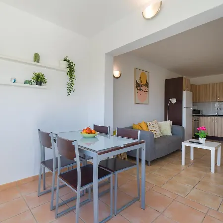 Homeforguest Con Piscina En