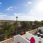 Homeforguest Con Piscina En *