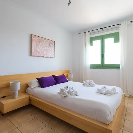 Homeforguest Con Piscina En *