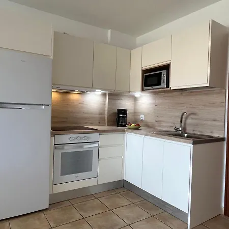 Homeforguest Con Piscina En